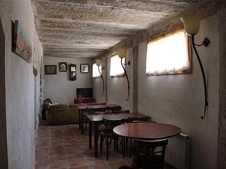 Hostal La Savina Cervera (Catalonia) Exterior foto
